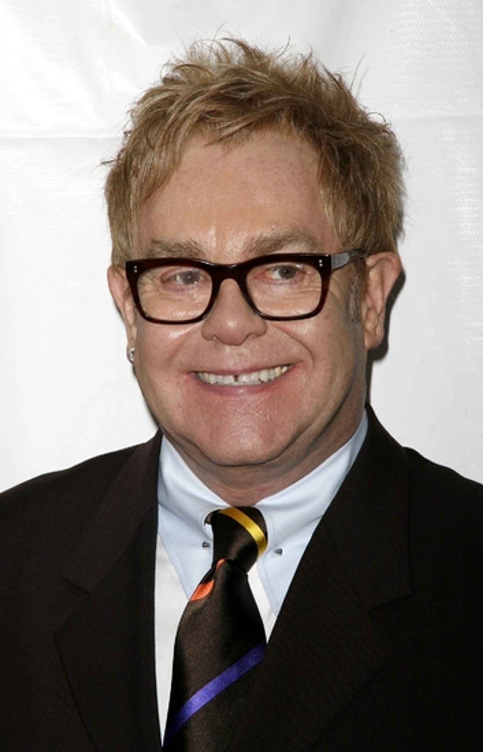 Photo Coverage: BILLY ELLIOT Opening Night Arrivals — photo 9 of 59