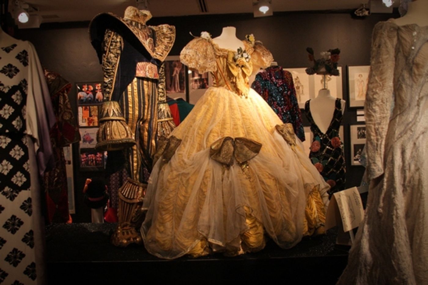 Photo Coverage: Curtain Call: Women Designing for Live Performance Photo Coverage: Curtain Call: Women Designing for Live Performance Image