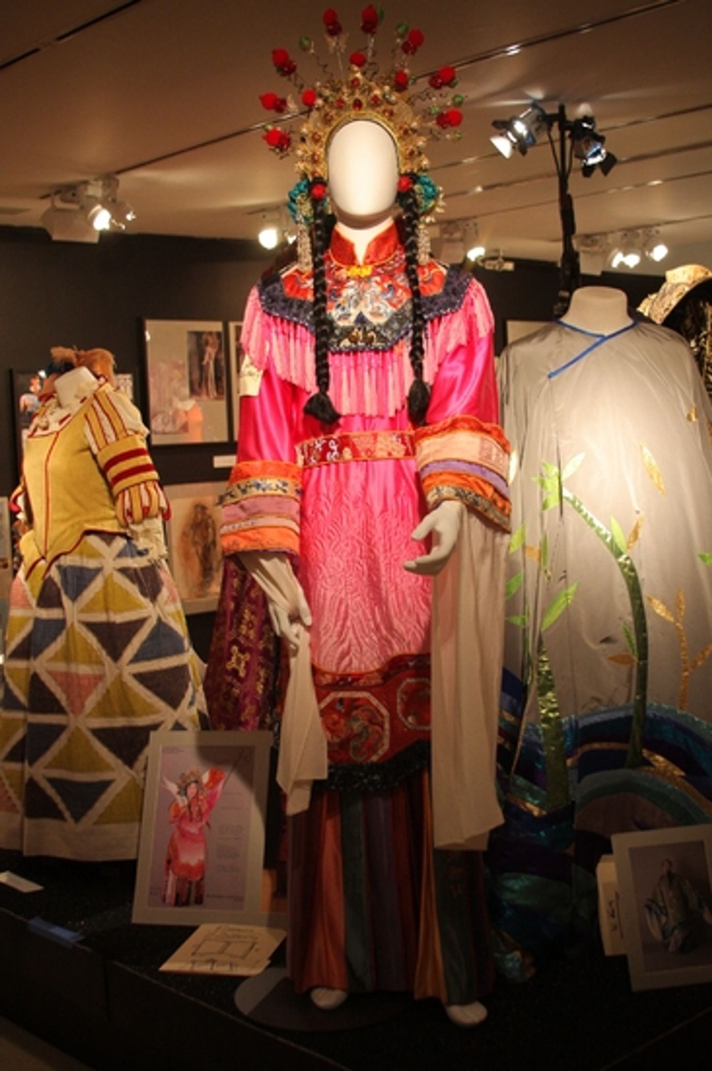 Photo Coverage: Curtain Call: Women Designing for Live Performance Photo Coverage: Curtain Call: Women Designing for Live Performance Image