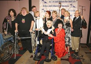 Lily Tomlin, Bruce Vilanch, Peter Marshal, Florence Henderson, Carole Cook, Carol Cha Photo