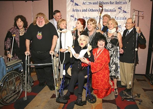 Lily Tomlin, Bruce Vilanch, Peter Marshal, Florence Henderson, Carole Cook, Carol Cha Photo