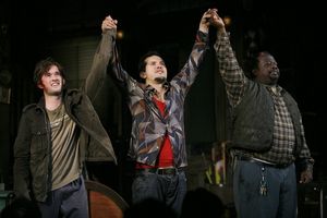 Haley Joel Osment, John Leguizamo and Cedric The Entertainer Photo