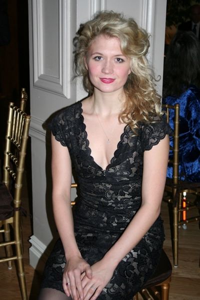 Scarlett Strallen (Mary Poppins) Photo