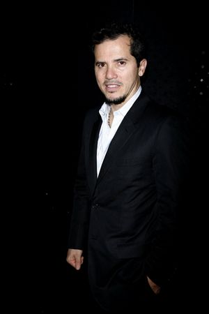 John Leguizamo Photo