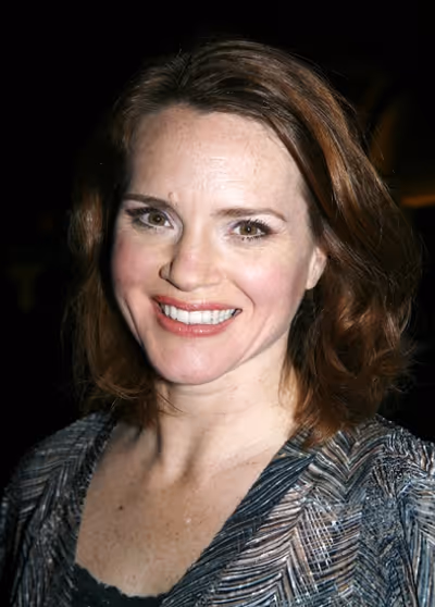 Jennifer Laura Thompson
 Photo