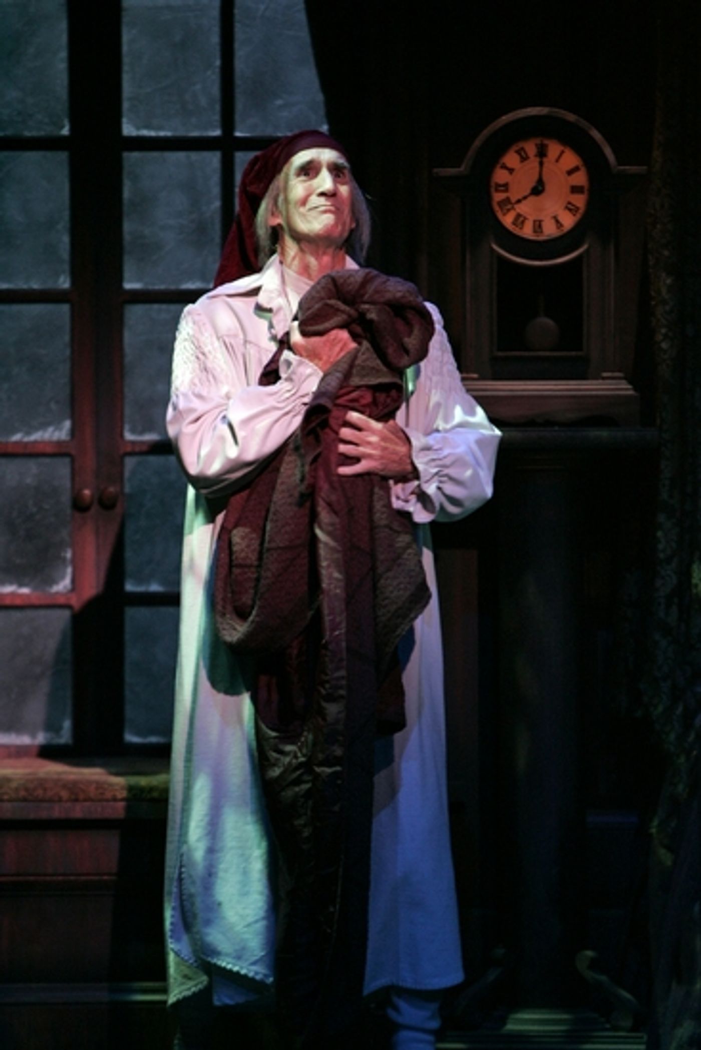 Photo Flash: South Coast Rep's A CHRISTMAS CAROL  Image