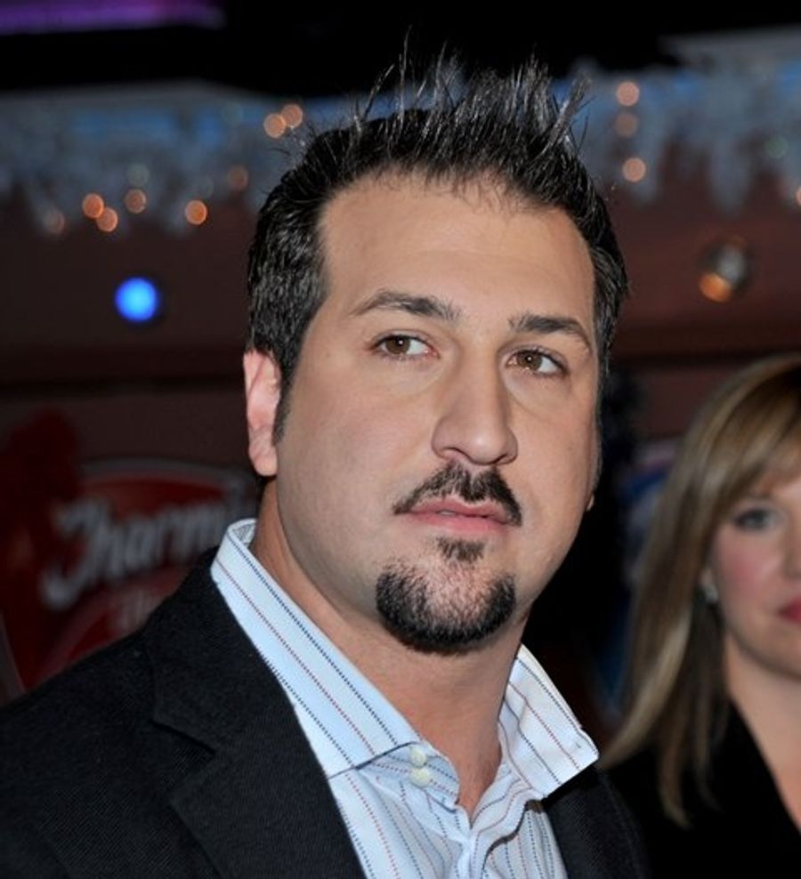 Photo Coverage: Joey Fatone Inaugurates NYC Toilets Image