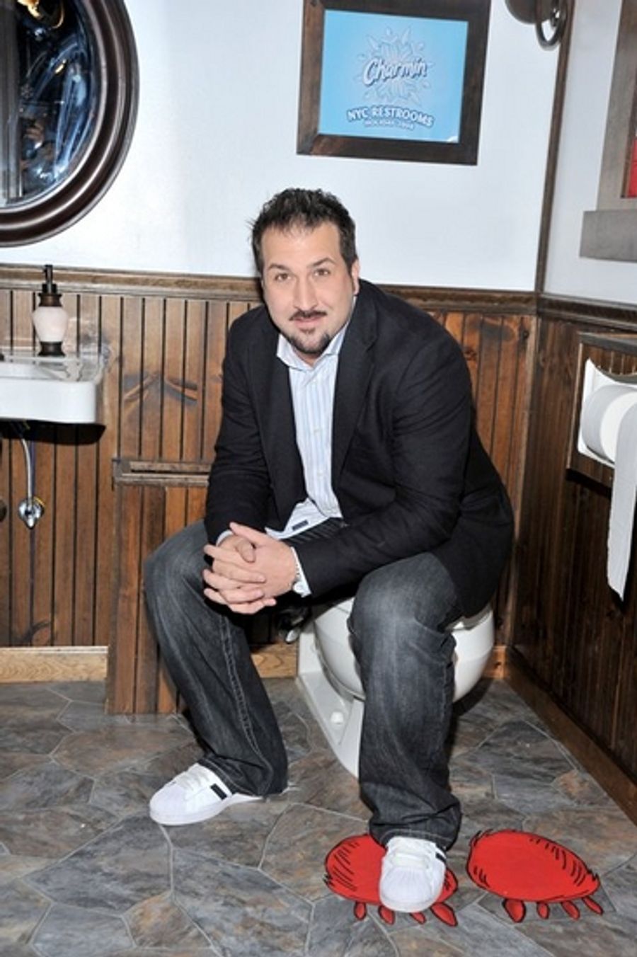 Photo Coverage: Joey Fatone Inaugurates NYC Toilets Image