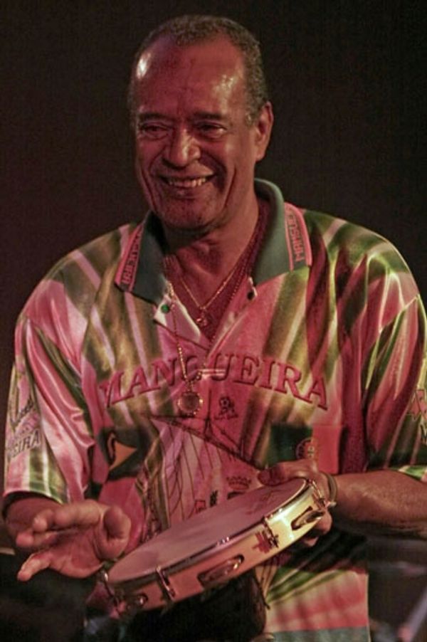 Carlos De Oliveira Photo