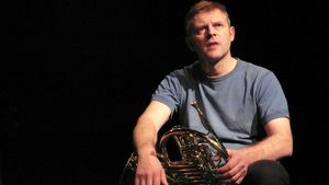 Jonathan Guy Lewis Photo