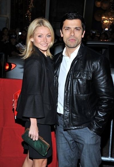Kelly Ripa and Mark Consuelos Photo