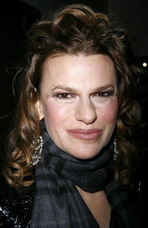 Sandra Bernhard Photo