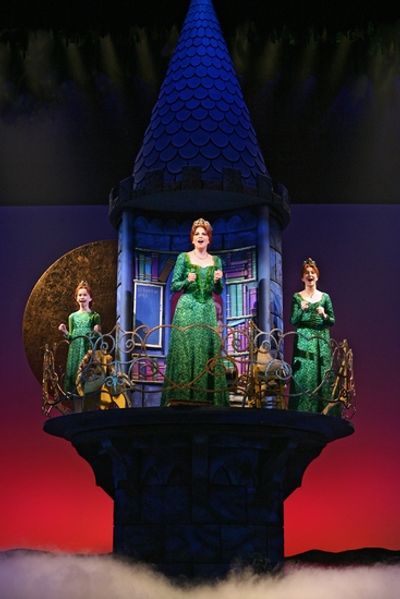 Leah Greenhaus, Sutton Foster, and Marissa O'Donnell  Photo