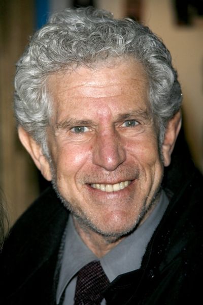 Tony Roberts
 Photo