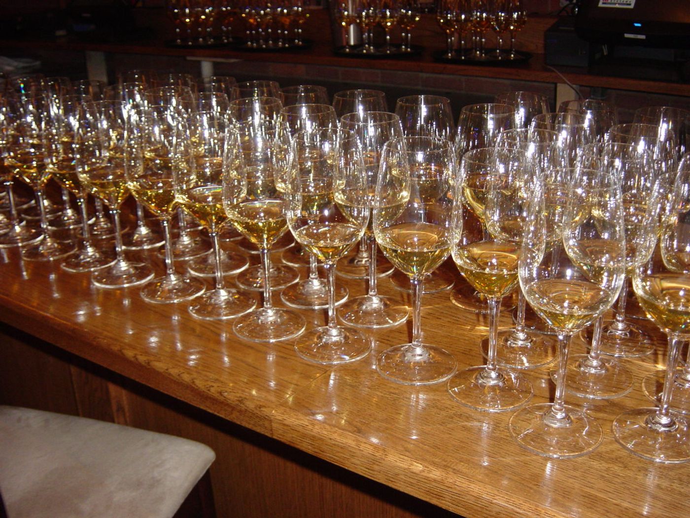 Photo Coverage: 'Holidays Uncorked'  Image