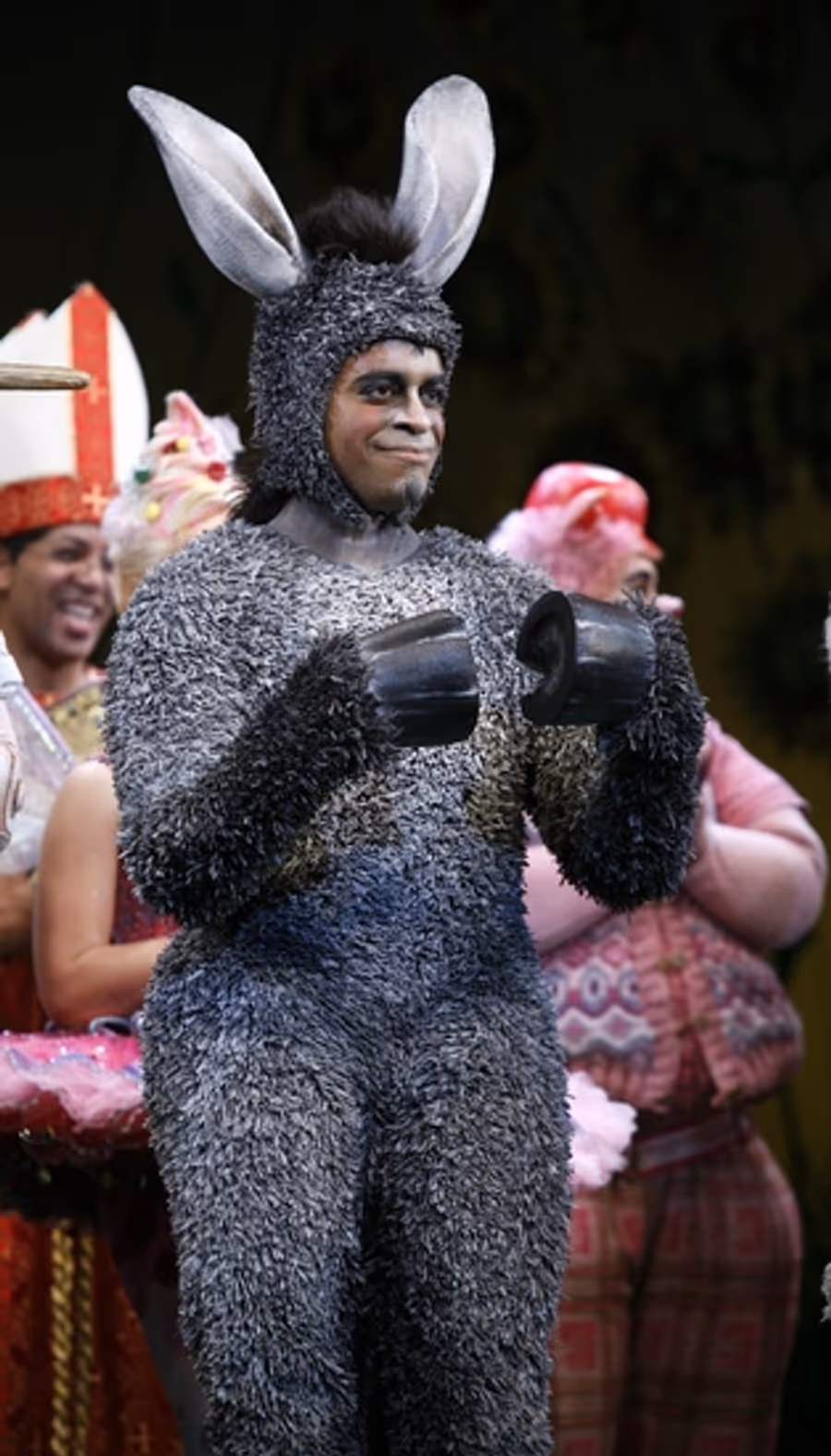 Photo Coverage: SHREK The Musical Opening Night Curtain Call Image