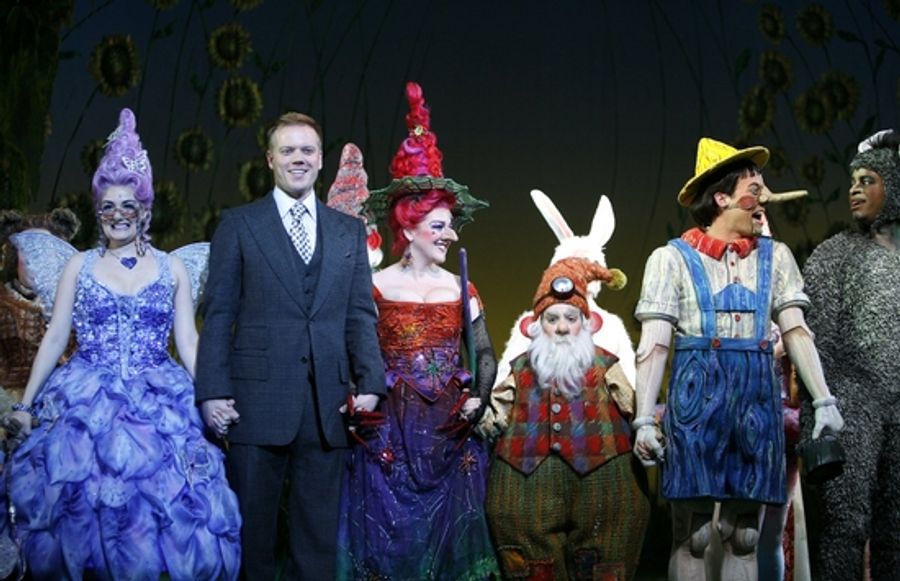 Photo Coverage: SHREK The Musical Opening Night Curtain Call Image