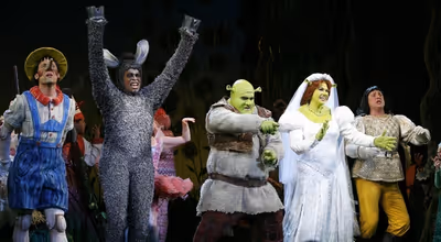 John Tartaglia, Daniel Breaker, Brian d'Arcy James, Sutton Foster and Christopher Sie Photo