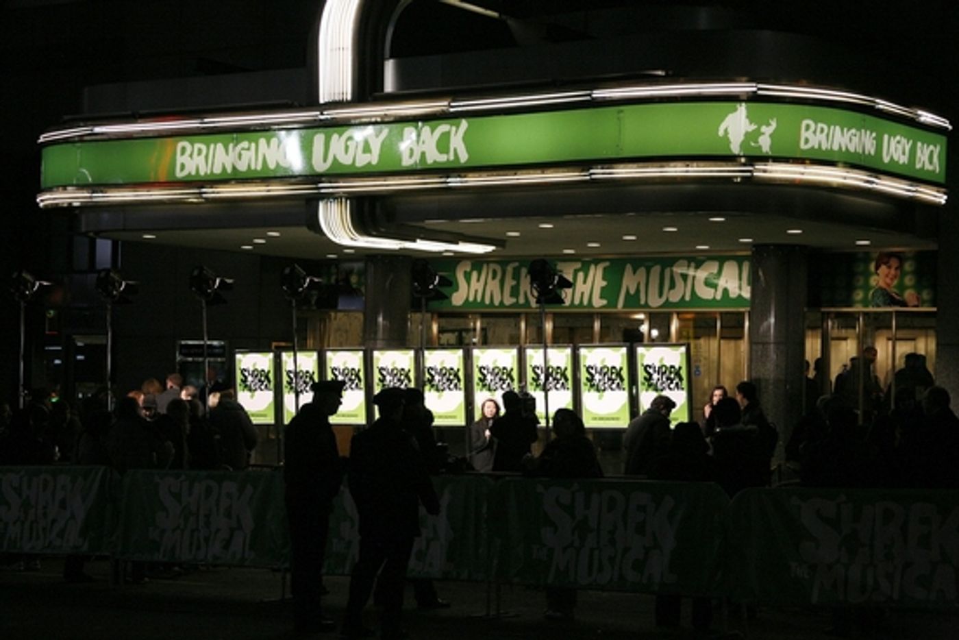 Photo Coverage: SHREK The Musical Opening Night Arrivals  Image