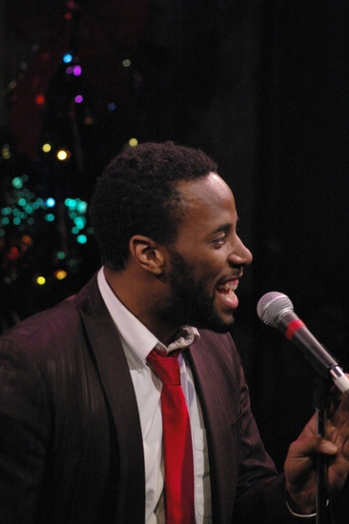 Photo Coverage: Broadway Boys Sing For TOYS FOR TOTS  Image