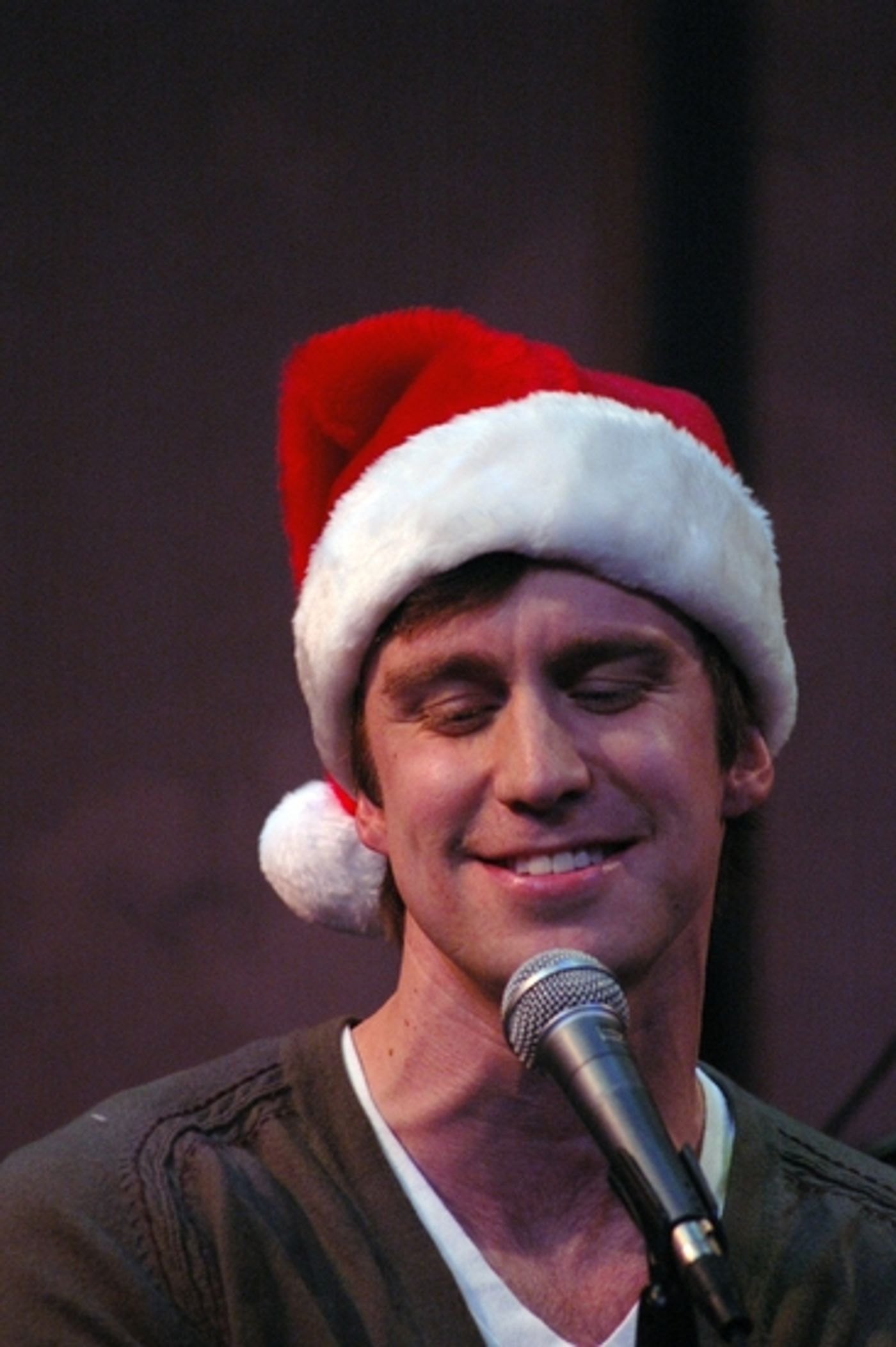 Photo Coverage: Broadway Boys Sing For TOYS FOR TOTS  Image