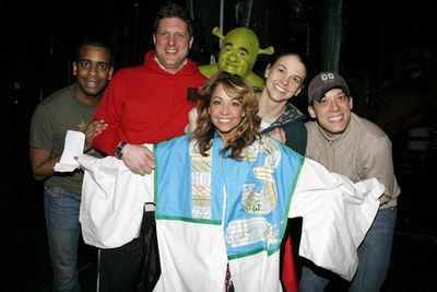 Daniel Breaker, Christopher Sieber, Jennifer Cody, Brian d'Arcy James, Sutton Foster  Photo