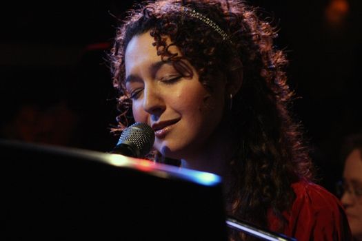 Photo Coverage: UPRIGHT CABARET's Holiday Blowout 2008 — photo 22 of 33