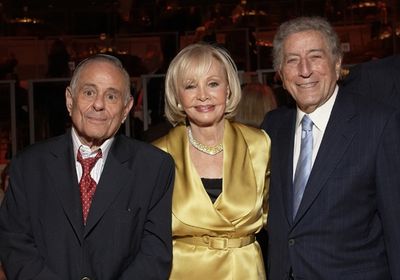 Maurice Kanbar, Iris Cantor and Tony Bennett Photo
