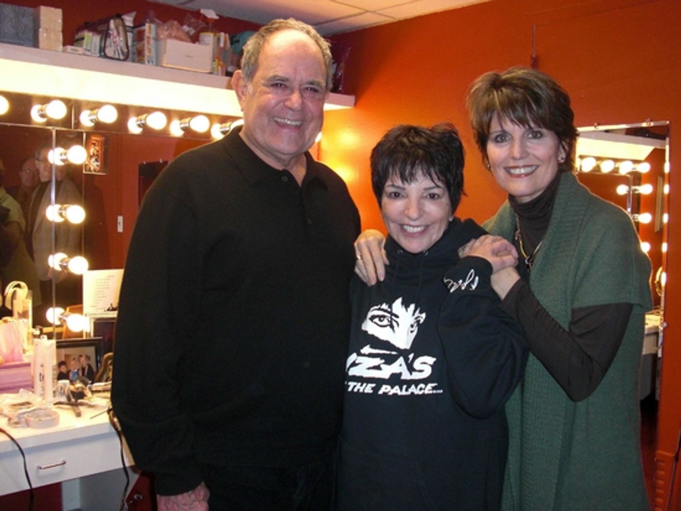 Photo EXCLUSIVE: BACKSTAGE PHOTOS OF 'LIZA'S AT THE PALACE...!'  Image