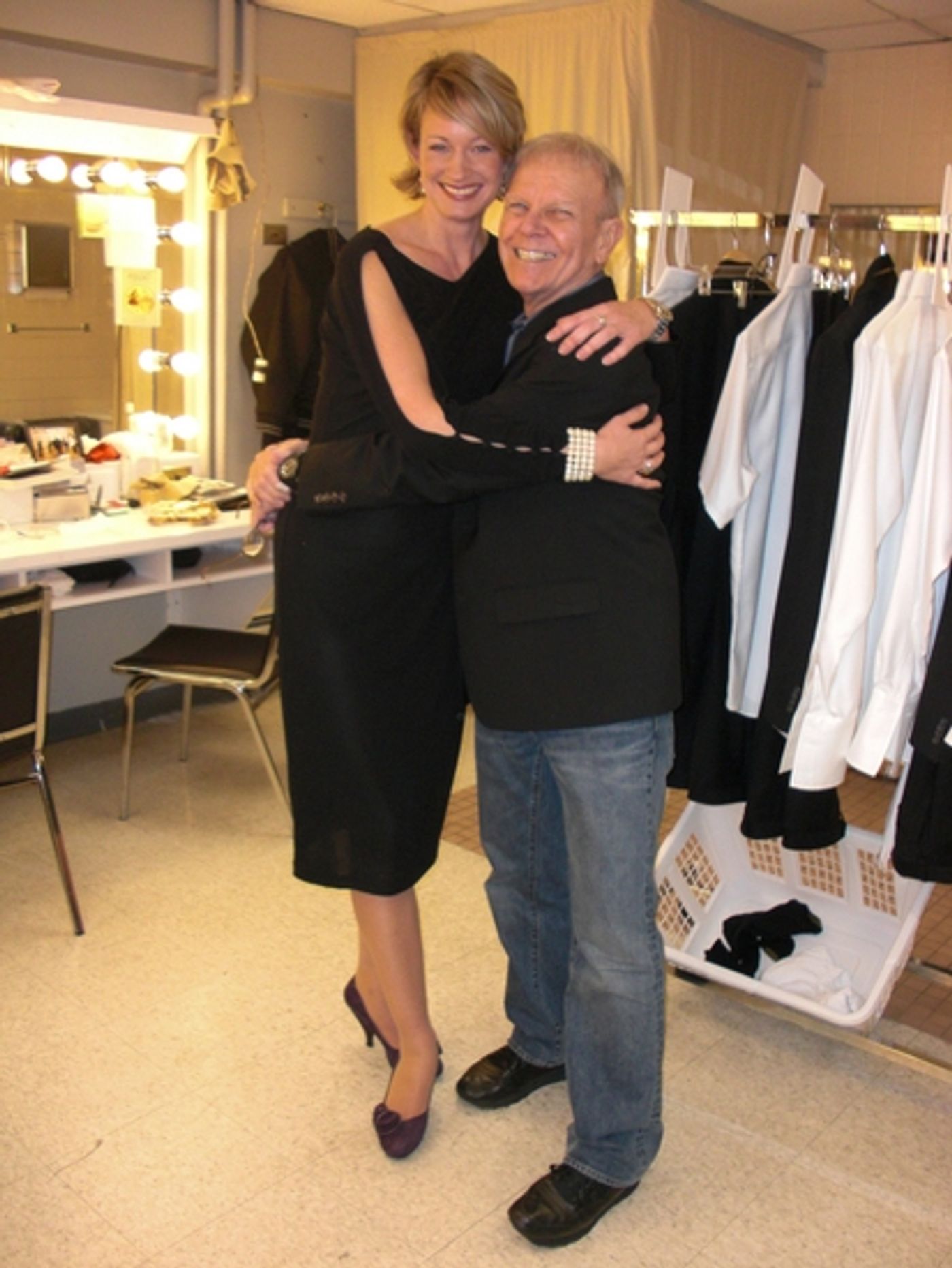 Photo EXCLUSIVE: BACKSTAGE PHOTOS OF 'LIZA'S AT THE PALACE...!'  Image