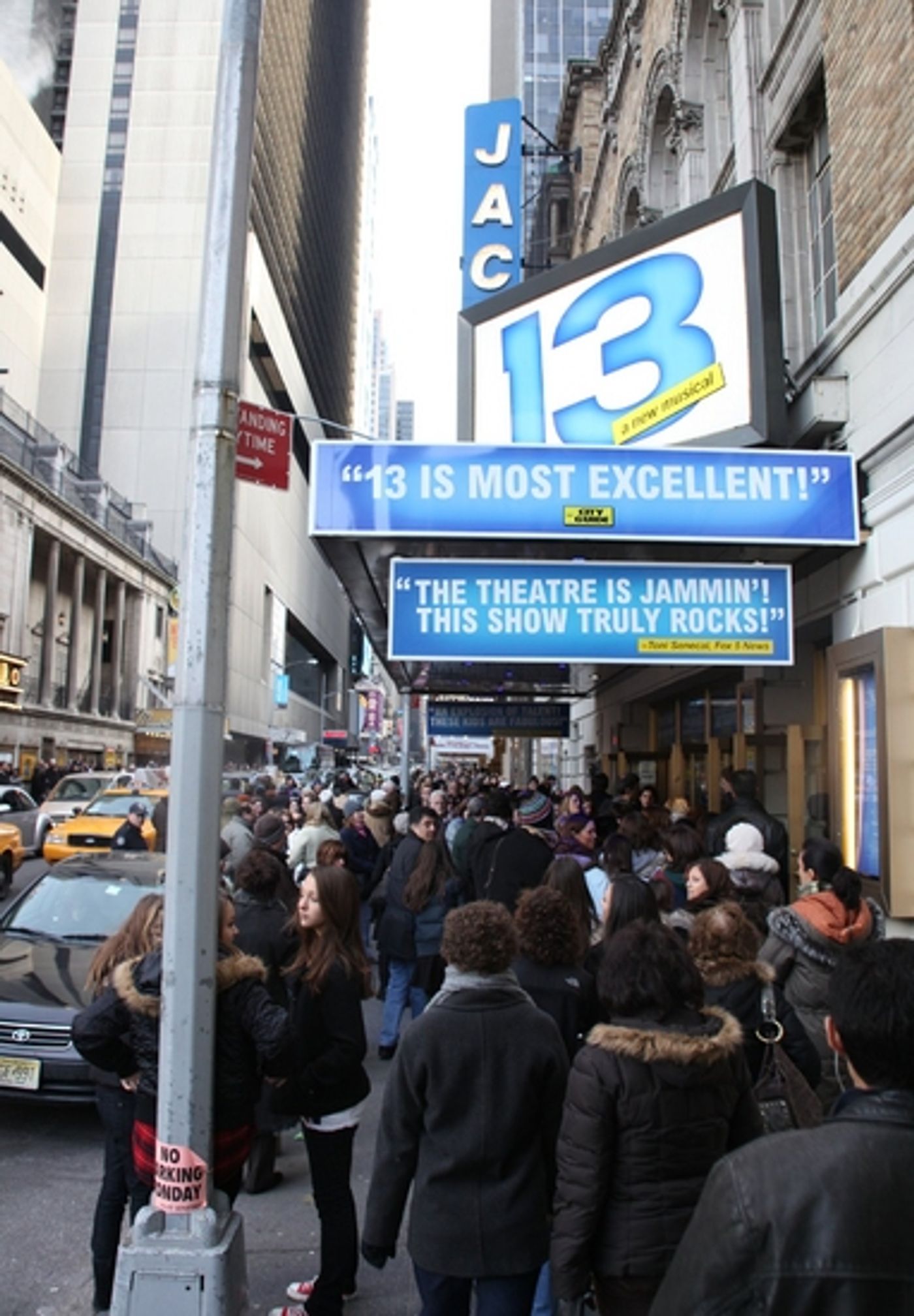 Photo Essay: January 4th, 2009 'Closing Day on Broadway'  Image