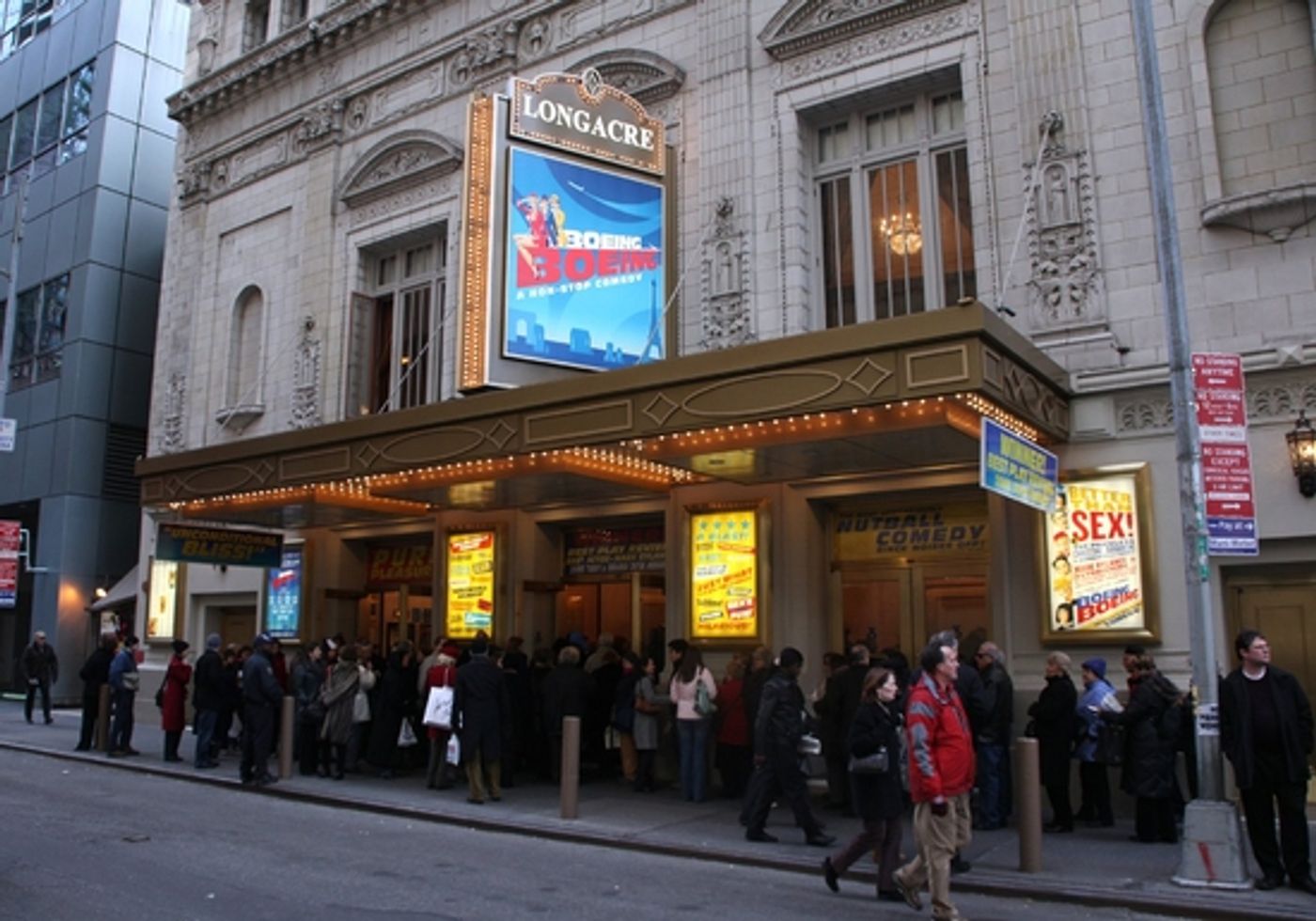 Photo Essay: January 4th, 2009 'Closing Day on Broadway'  Image