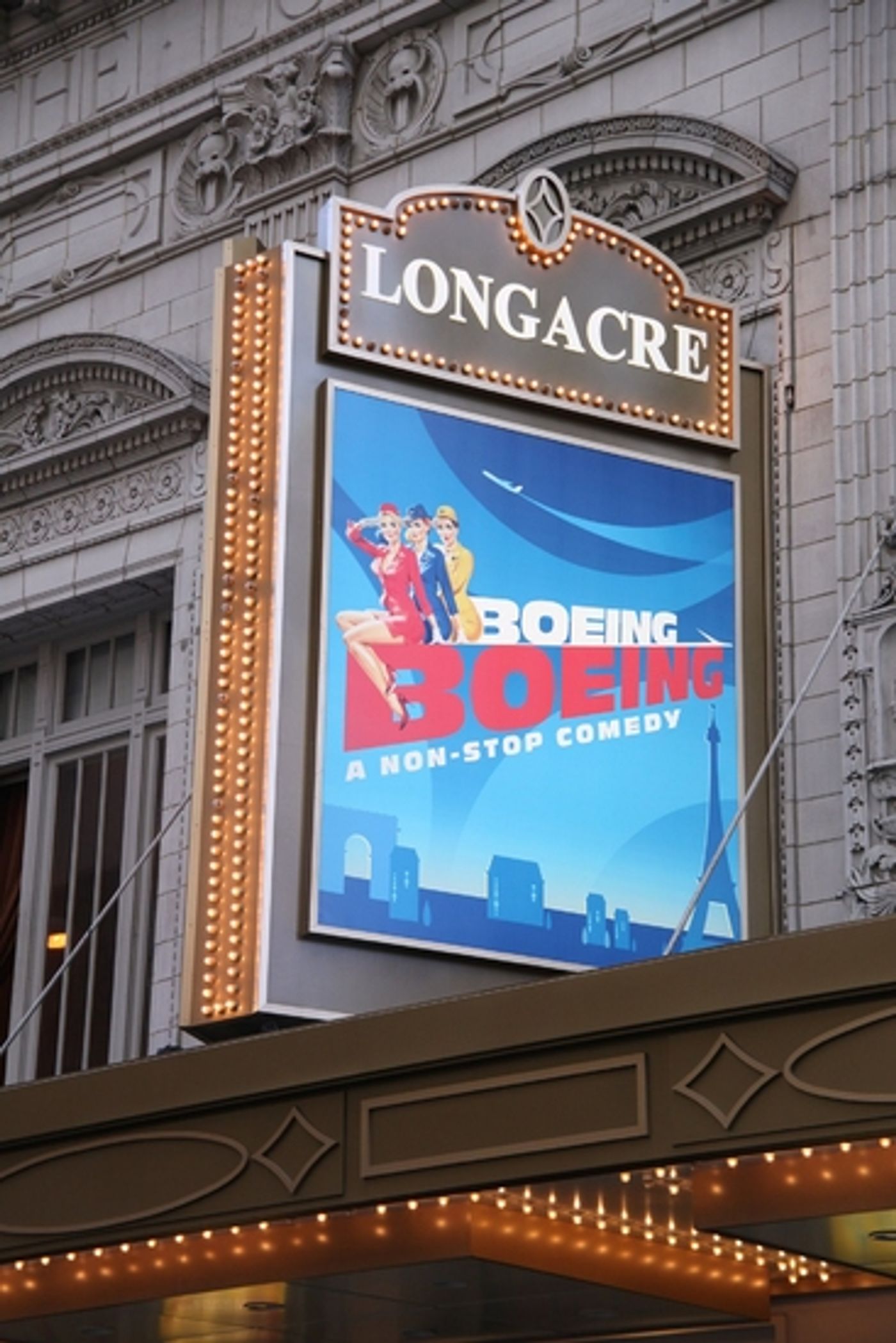 Photo Essay: January 4th, 2009 'Closing Day on Broadway'  Image