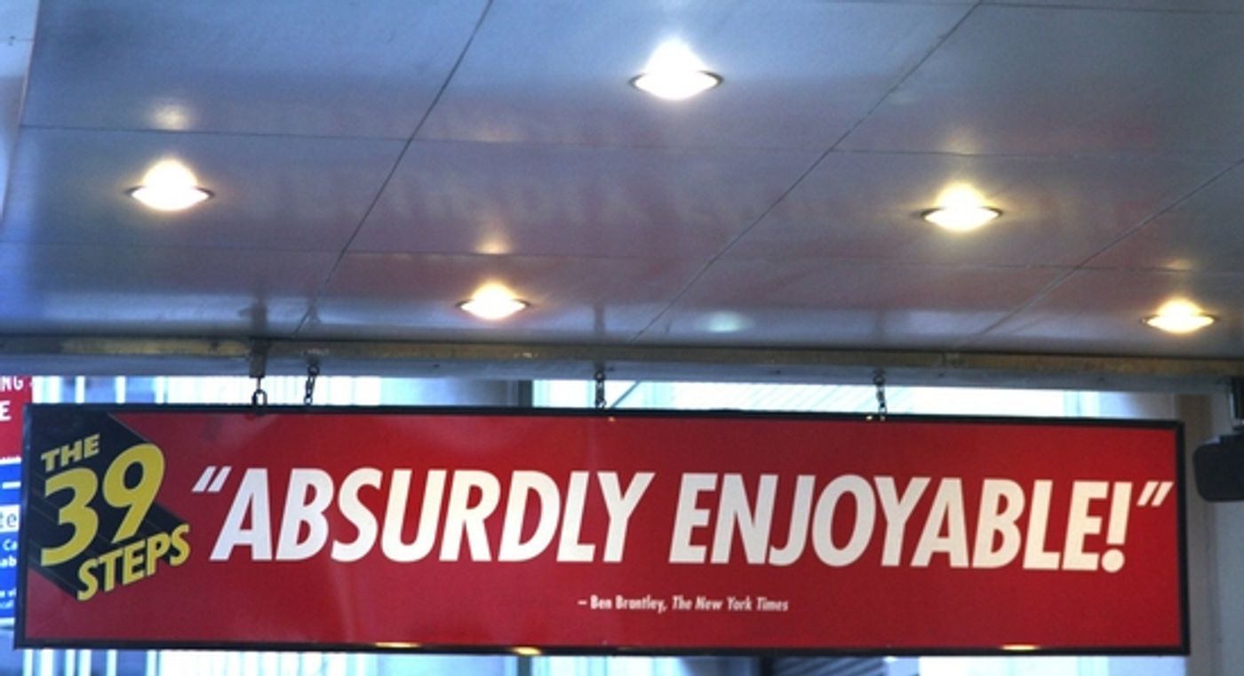 Photo Essay: January 4th, 2009 'Closing Day on Broadway'  Image