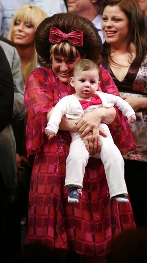 Marissa Jaret Winokur and Zev Isaac Miller @ BroadwayWorld Marissa Jaret Winokur and Zev Isaac Miller Photo