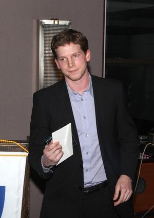 Stark Sands Photo