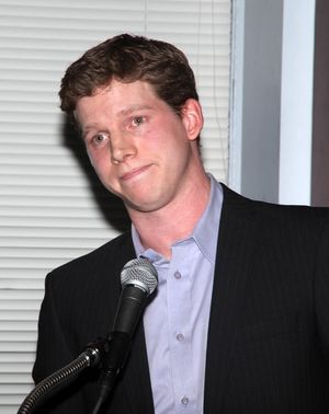 Stark Sands Photo