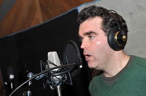 Brian d'Arcy James Photo