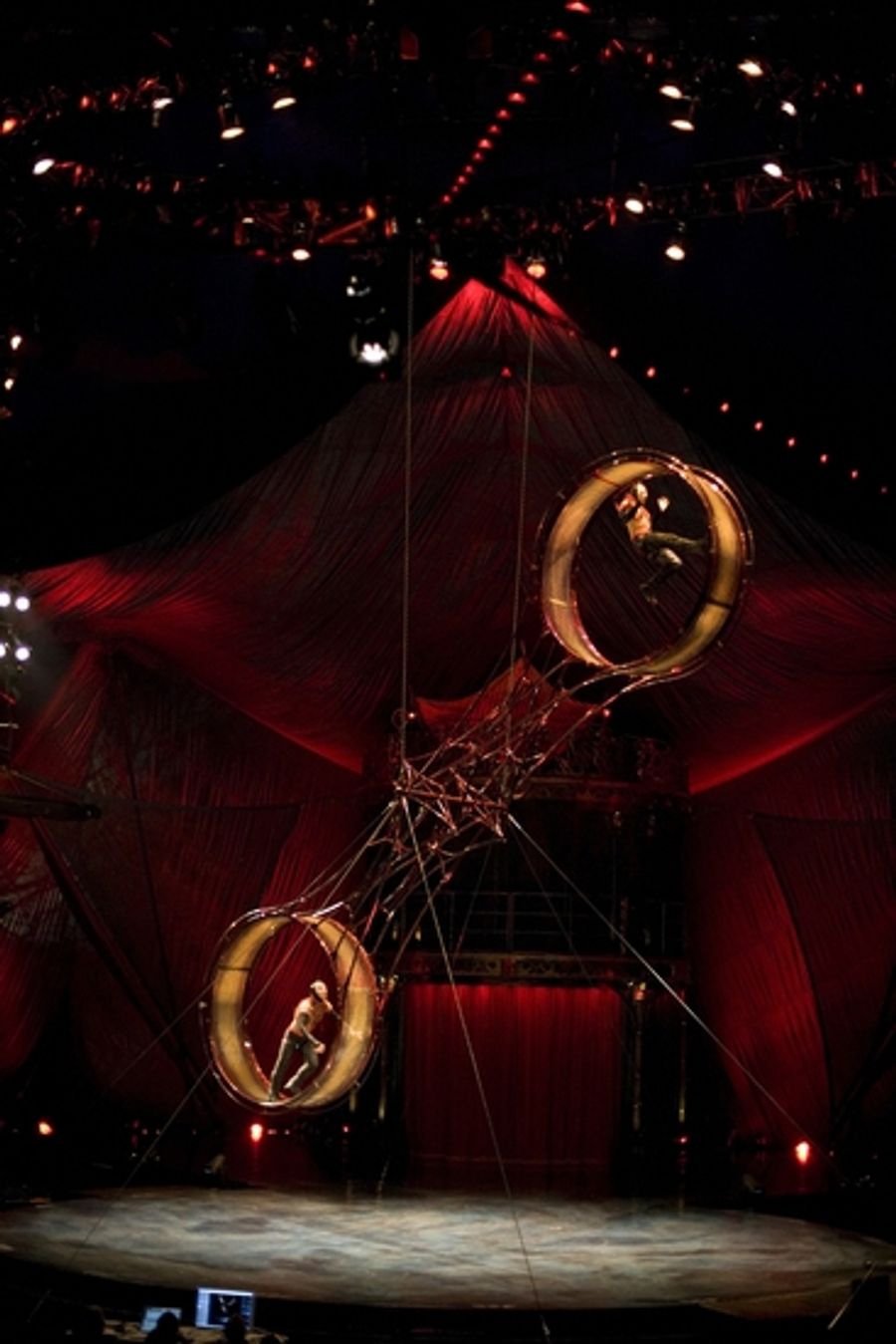 Photo Flash: CIRQUE DU SOLEIL Presents KOOZA Image