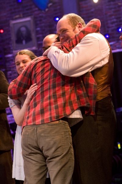 Glenn Fleshler embraces the moment

 Photo
