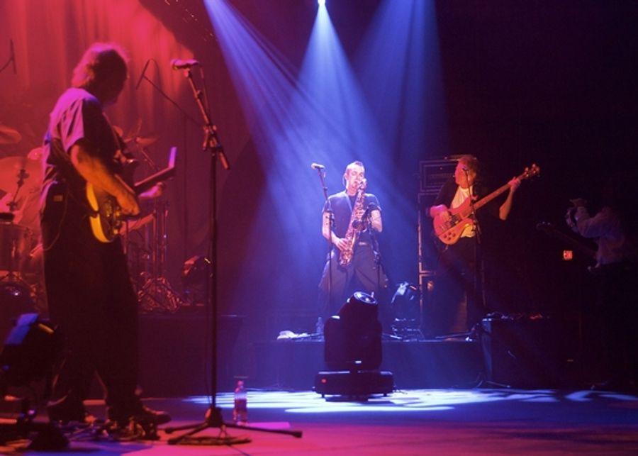 Photo Flash: THE PINK FLOYD EXPERIENCE! at Progress Energy Center Image