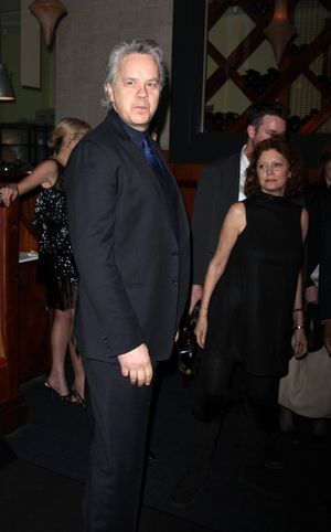 Tim Robbins and Susan Sarandon
@ BroadwayWorld Tim Robbins and Susan Sarandon
Photo