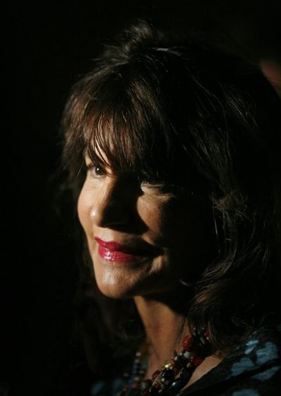 Mercedes Ruehl Photo