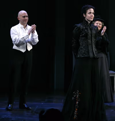 Michael Cerveris and Mary-Louise Parker

 Photo