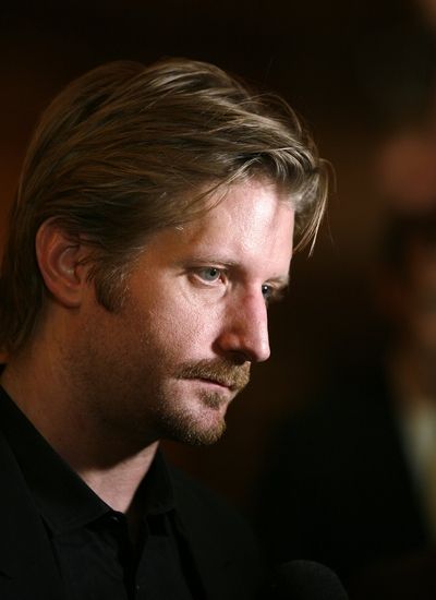 Paul Sparks Photo