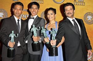  Anil Kapoor, Dev Patel, Freida Pinto and Irrfan Khan Photo