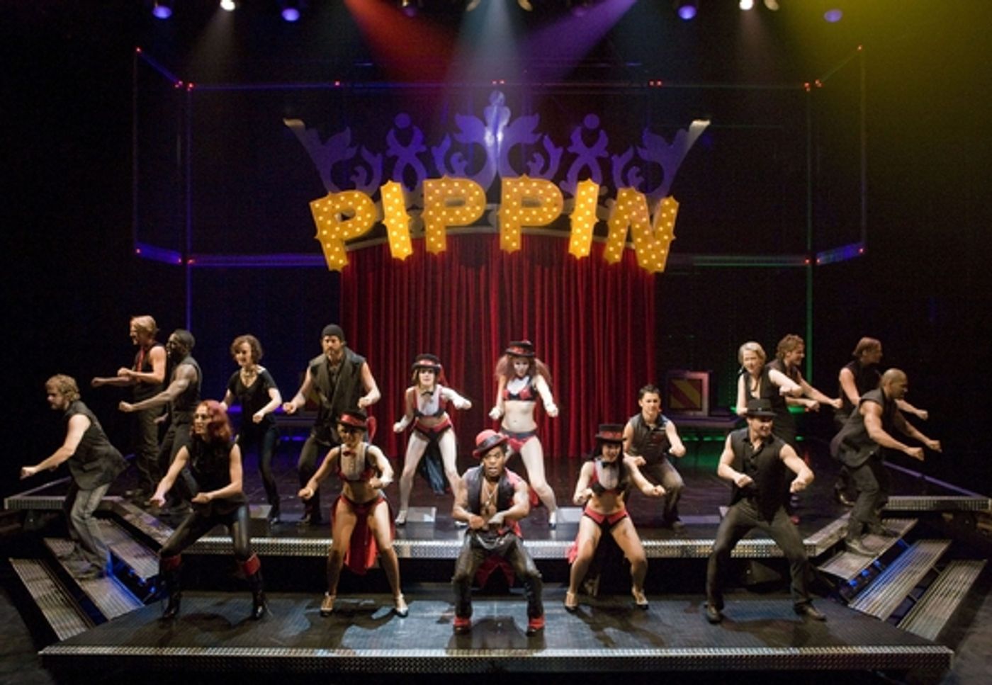 Photo Flash: PIPPIN at LA's Market Taper Forum  Image
