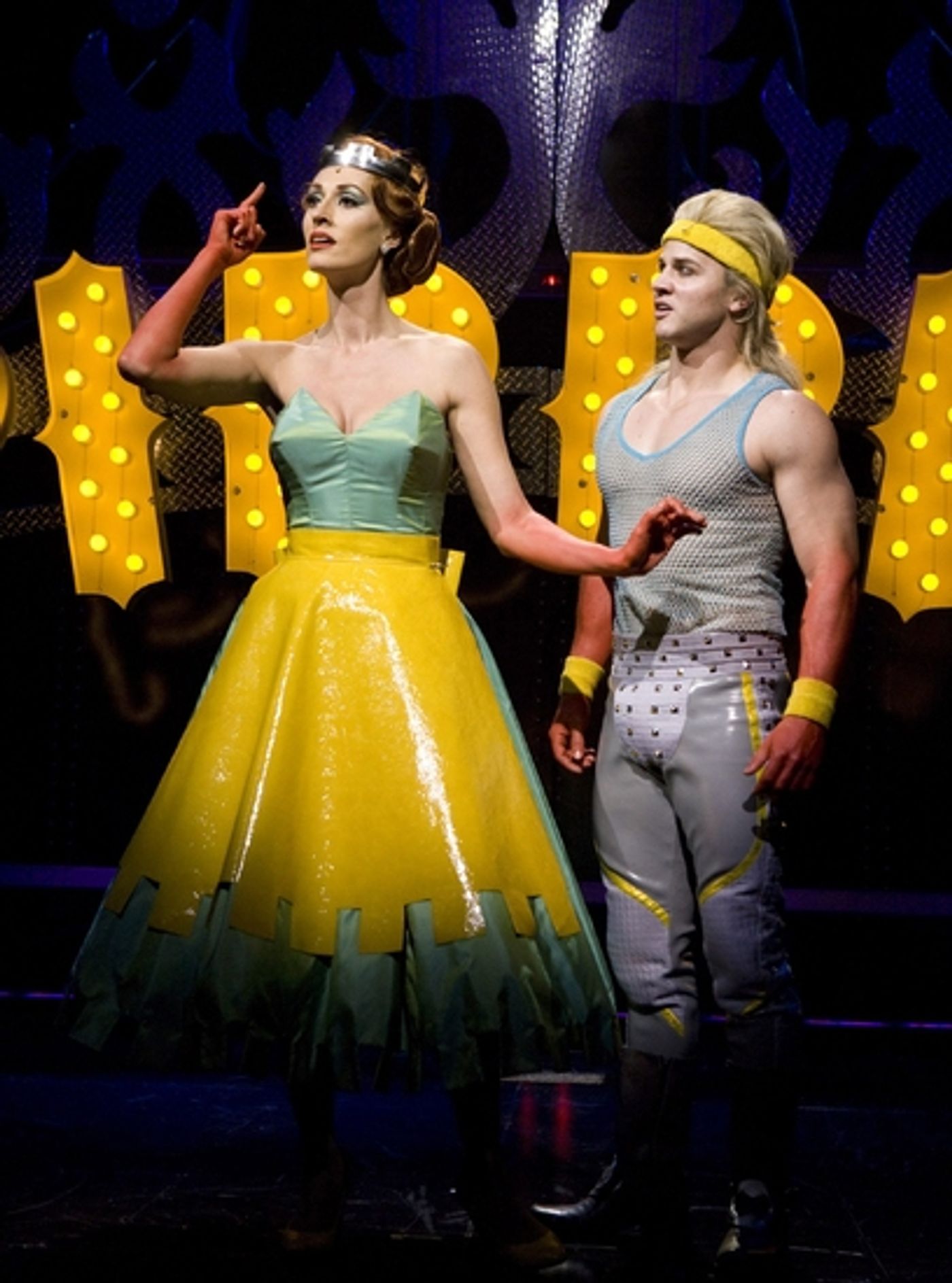 Photo Flash: PIPPIN at LA's Market Taper Forum  Image