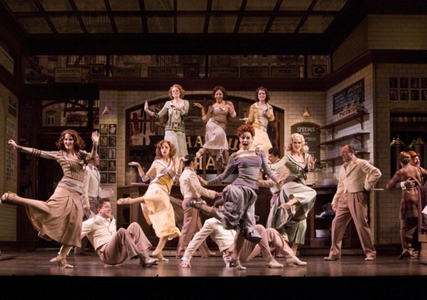 Photo Flash: MINSKY'S at the CTG/Ahmanson Theatre  Image