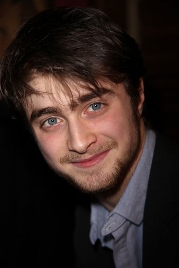 Photo Coverage: EQUUS Star Daniel Radcliffe's Caricature Unveiled at Sardi's — photo 17 of 31